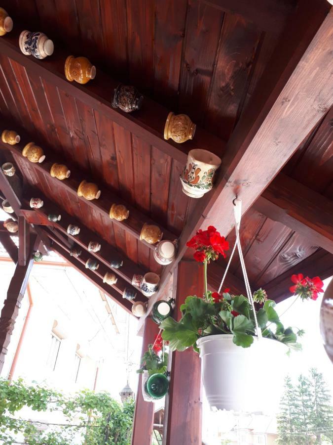 Loerincz Vendeghaz Hotel Corund  Exterior photo